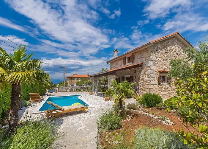 House Andrea With Pool
