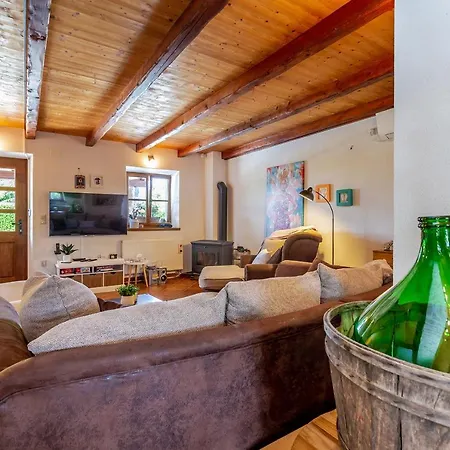 Casa vacanze House Andrea With Pool