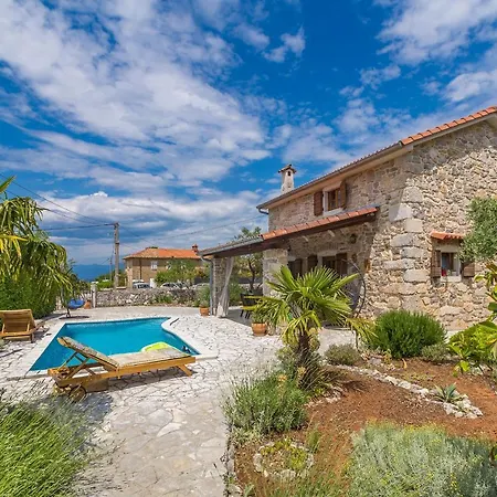 House Andrea With Pool